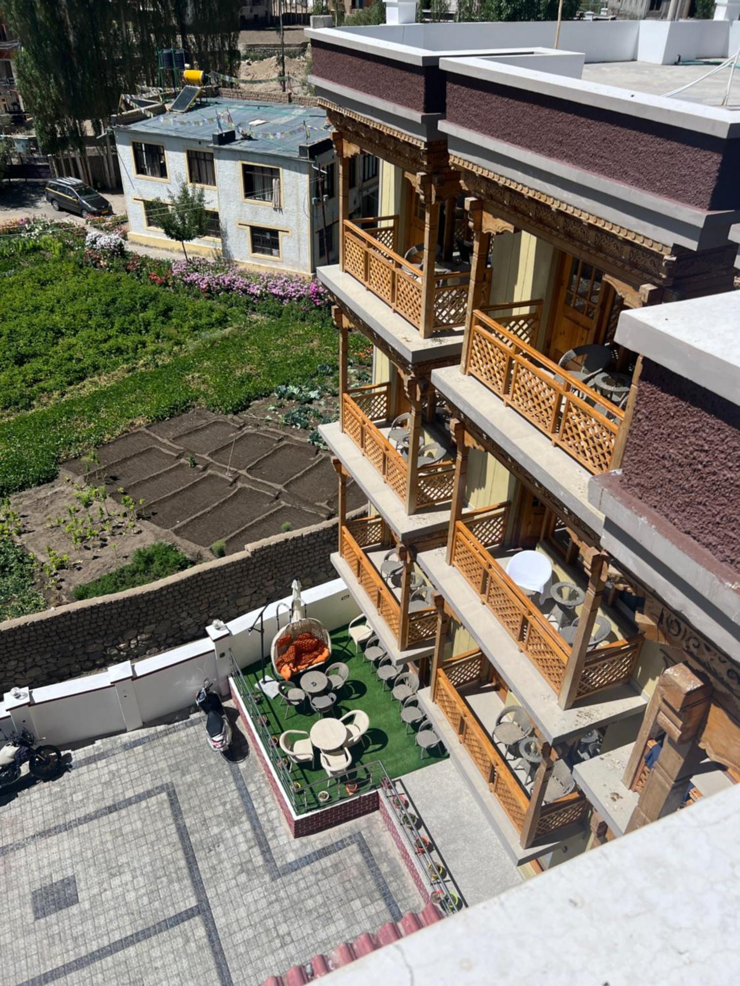 The Nangsay Hotel เลห์ ภายนอก รูปภาพ