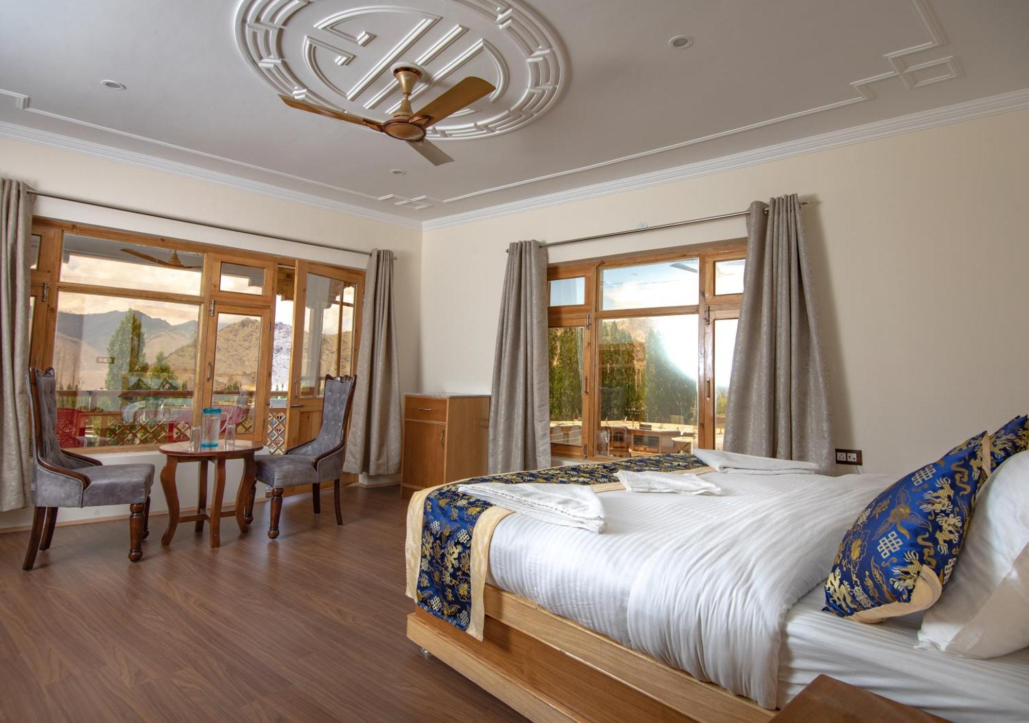 The Nangsay Hotel เลห์ ภายนอก รูปภาพ