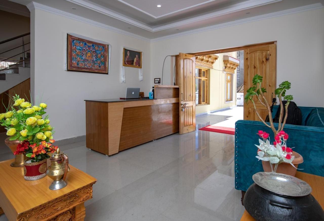 The Nangsay Hotel เลห์ ภายนอก รูปภาพ
